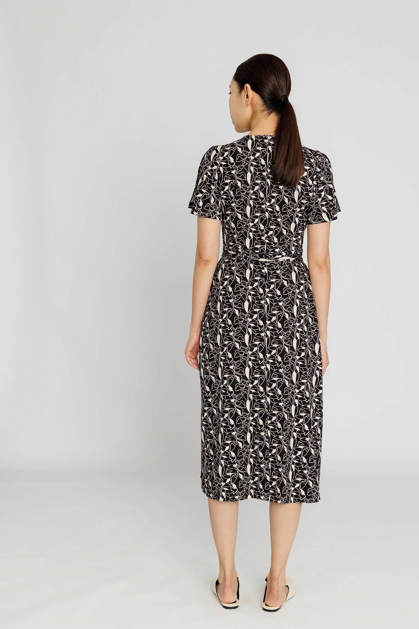 Flutter-sleeve Midi Wrap Dress - Black Botanical