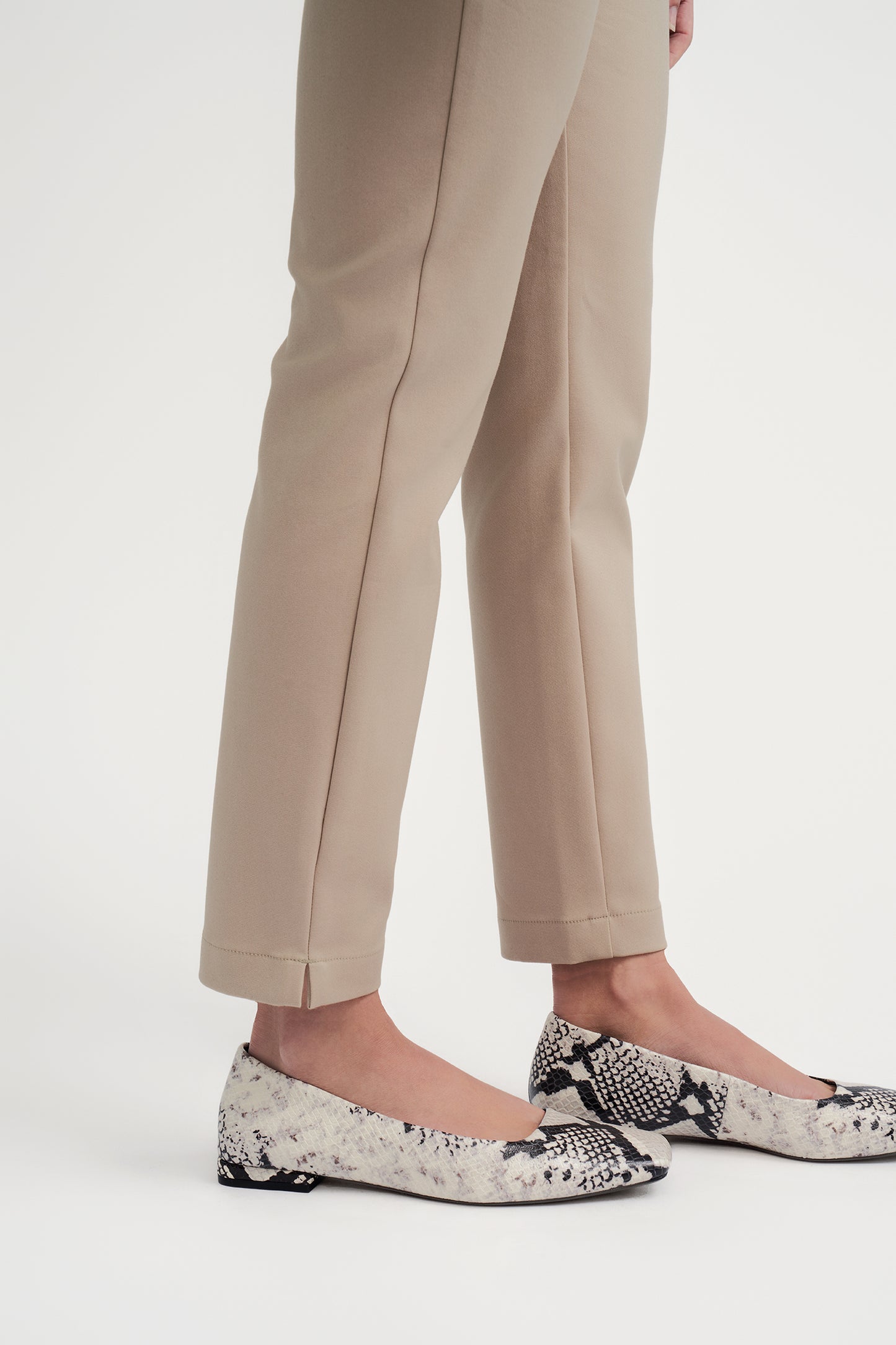 Pull-on Slim Chino - Khaki