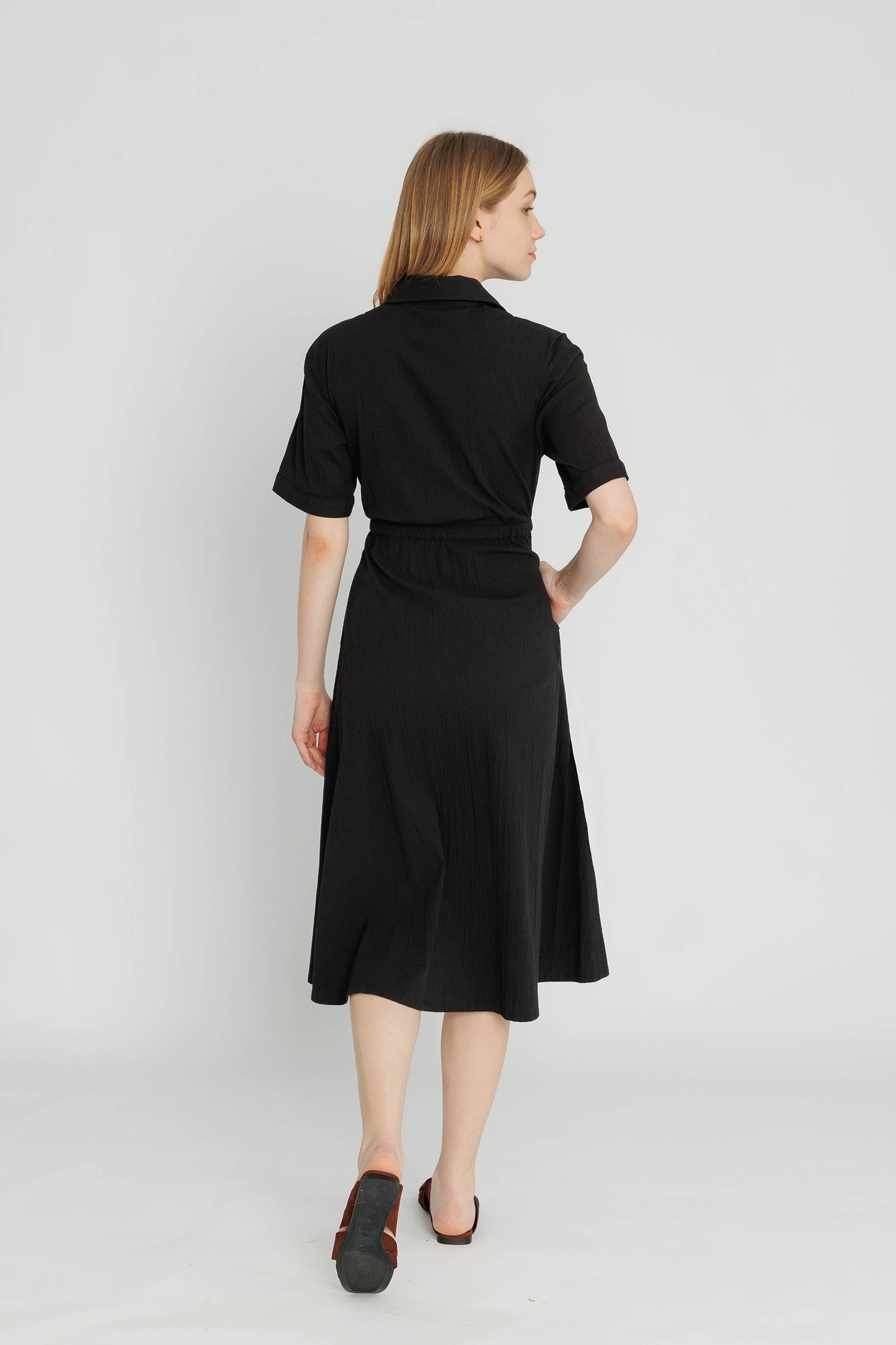 Short-sleeve Midi Shirtdress - Black